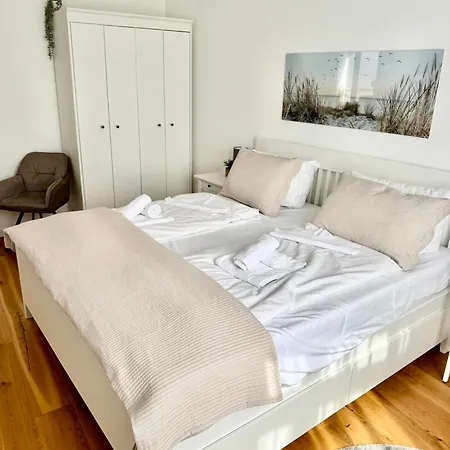 Kurzzeitwohnung Pier 6 * Heiligenhafen